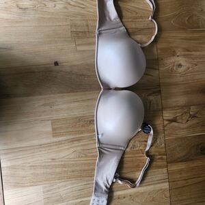 Victoria's Secret Cream Bra